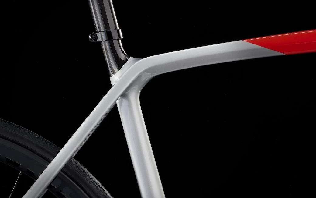 Vélo De Route TREK Emonda SL 6 Gris/Rouge - 2023 6 Vélo De Route TREK Emonda SL 6 Gris/Rouge - 2023 – Image 4