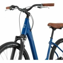 Vélo De Ville CANNONDALE Adventure 2 Femme Bleu - 2022 11 Vélo De Ville CANNONDALE Adventure 2 Femme Bleu - 2022 -Vélos Soldes Boutique velo de ville cannondale adventure 2 femme bleu 2022 3