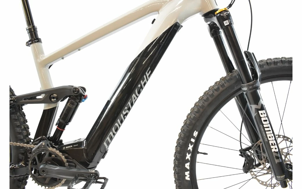 Moustache Bikes VTT Electrique Moustache Samedi 29 Game 5 750Wh Blanc - 2023 4 Moustache Bikes VTT Electrique Moustache Samedi 29 Game 5 750Wh Blanc - 2023 – Image 2