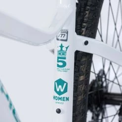 Lapierre VTT Femme LAPIERE EDGE 2.7 27.5" Blanc/Bleu - 2022 11 Lapierre VTT Femme LAPIERE EDGE 2.7 27.5" Blanc/Bleu - 2022 -Vélos Soldes Boutique vtt femme lapiere edge 27 275 blancbleu 2022 3